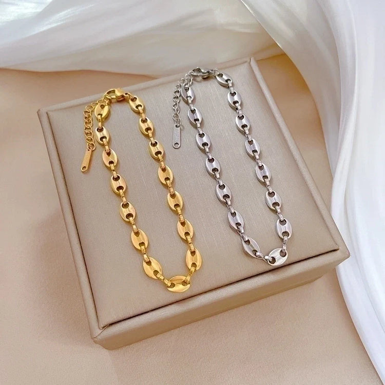 NexoLink Titanium Hand Chain – Gold