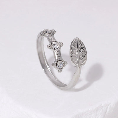 Lumiere Leaf Wrap Ring – Silver