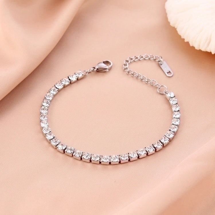 Seraphine Spark Bracelet – Silver & White Edition