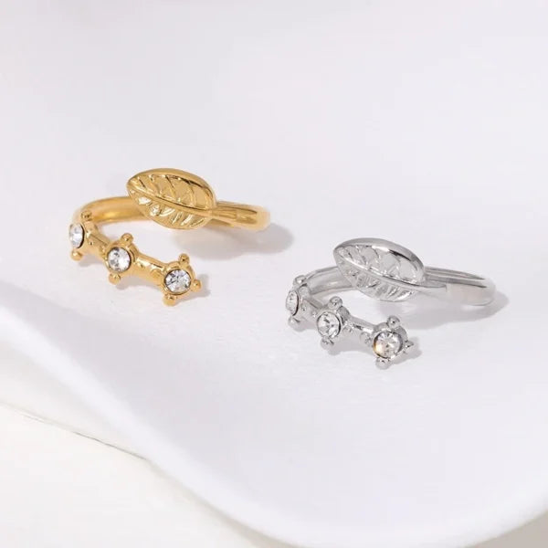 Lumiere Leaf Wrap Ring – Silver